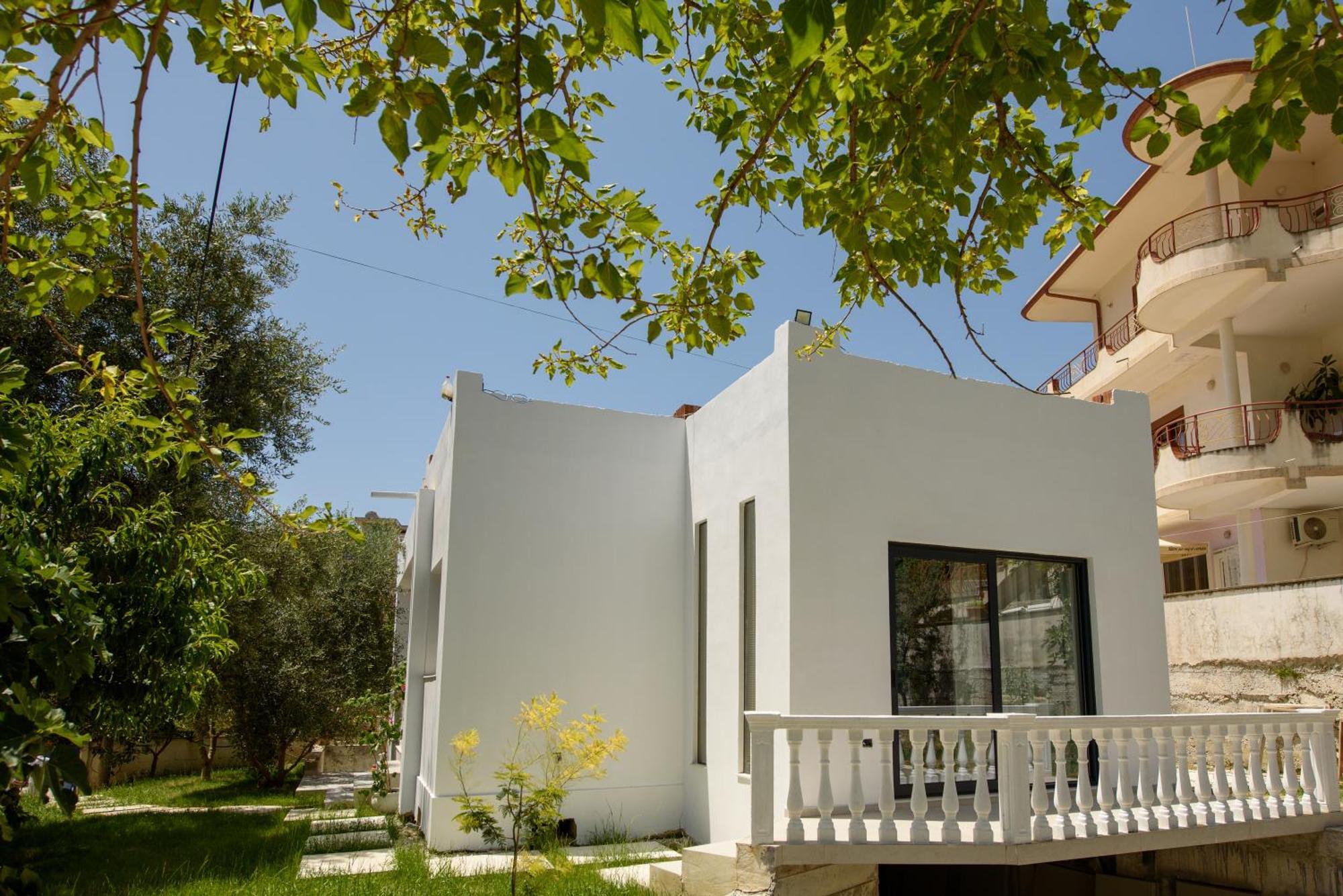 Olivium Rooms Vlore Exterior photo