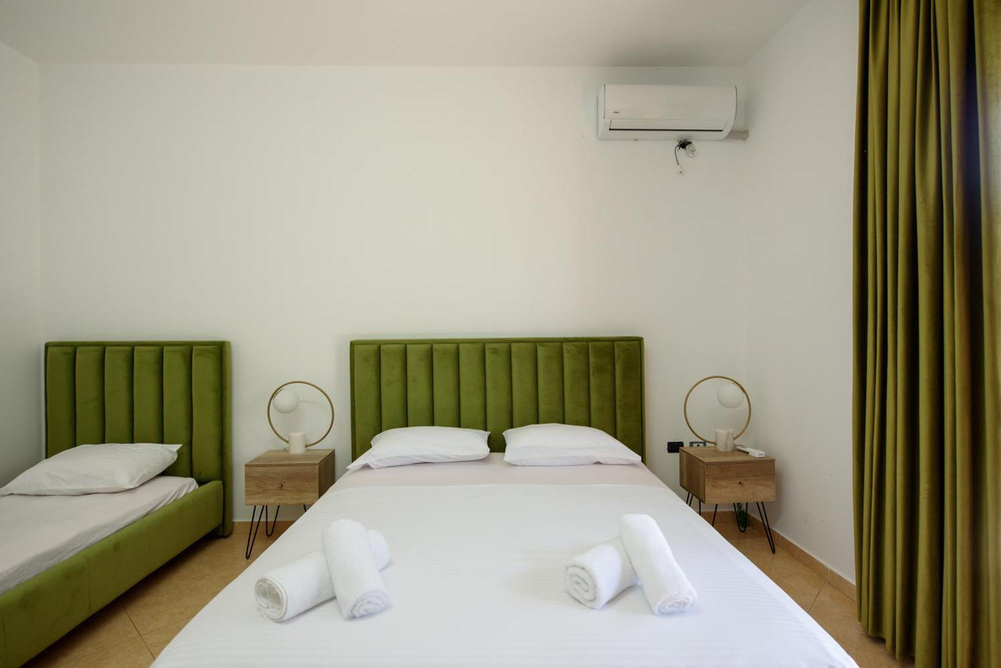 Olivium Rooms Vlore Exterior photo